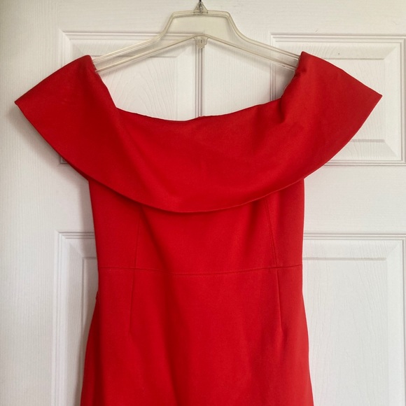 Aritzia off the shoulder sexy red dress, size 2 - Picture 7 of 16